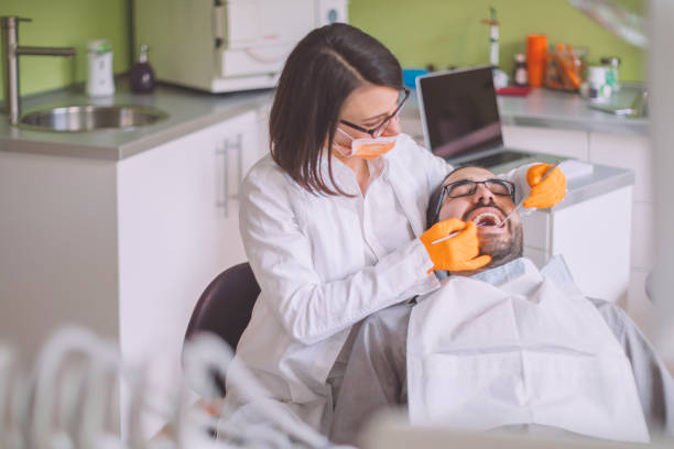 Best Emergency Tooth Extraction in Balm, FL